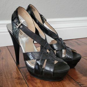 Michael Kors Nikki Cross Strap Sandals - Size 8